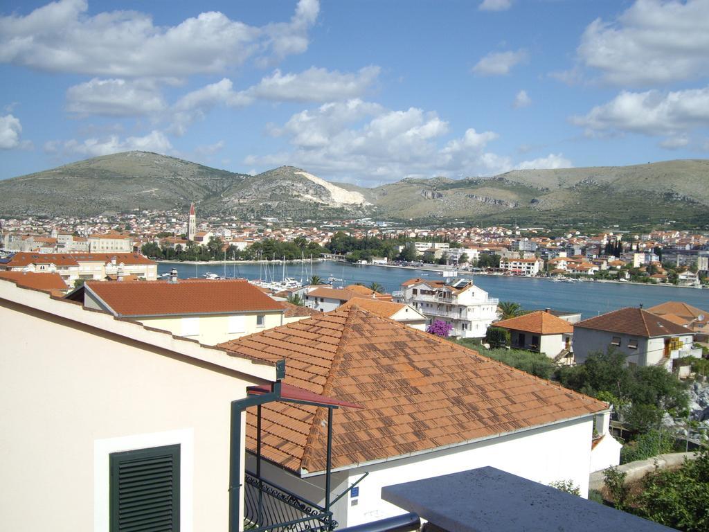 Apartment Ive Trogir Exteriör bild