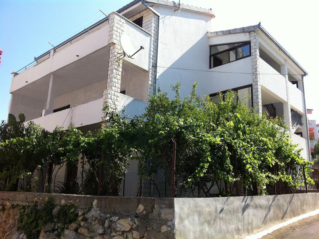 Apartment Ive Trogir Exteriör bild