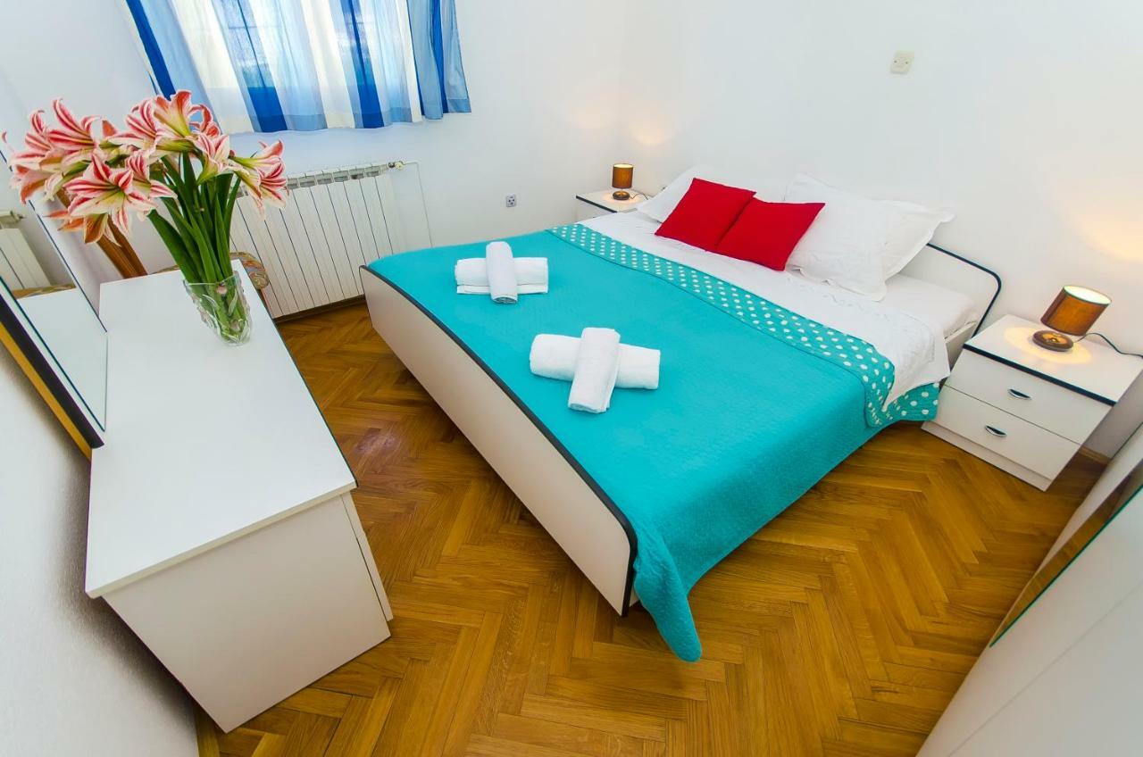 Apartment Ive Trogir Exteriör bild