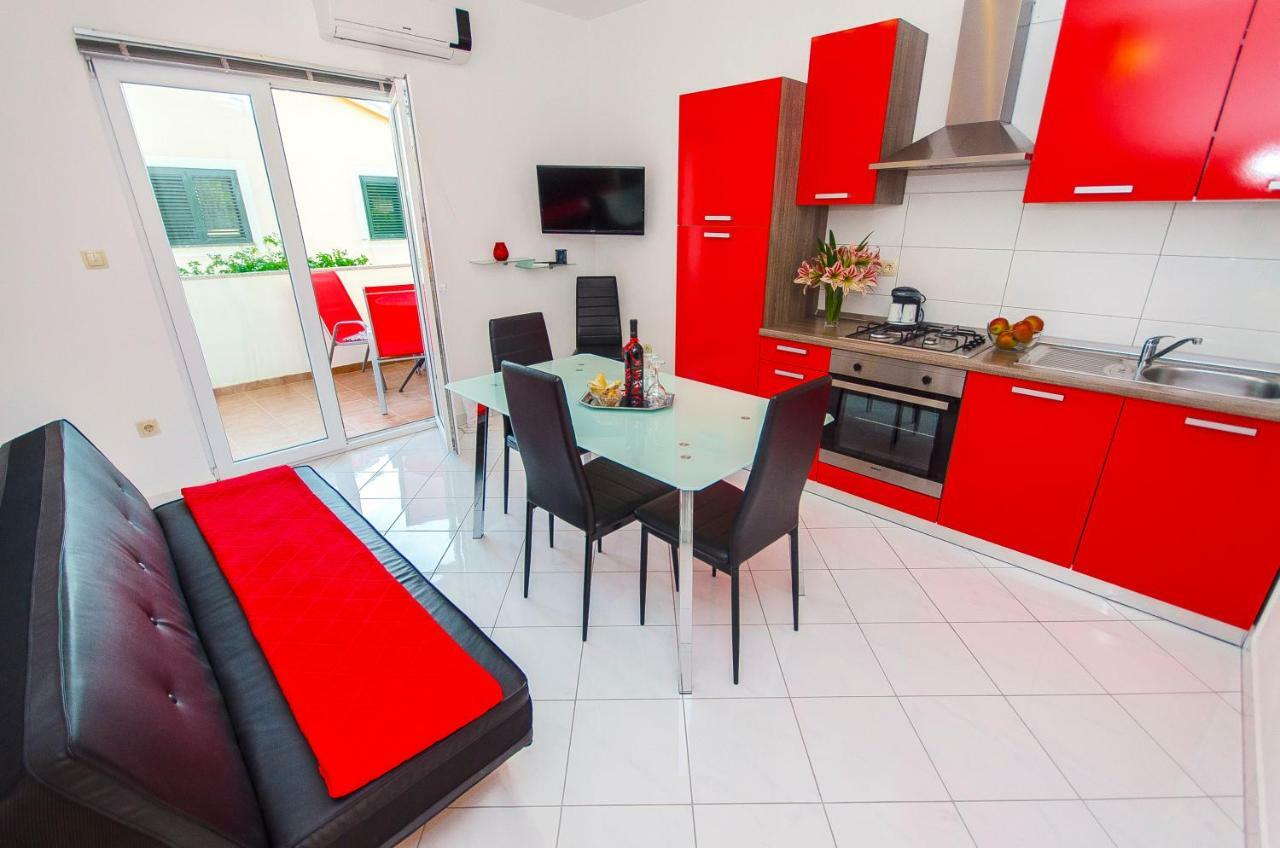 Apartment Ive Trogir Exteriör bild