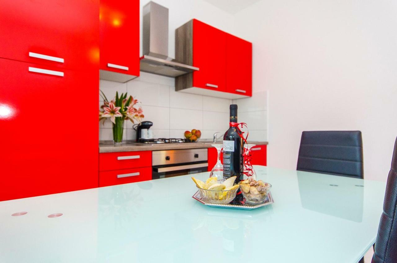 Apartment Ive Trogir Exteriör bild